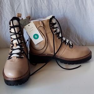 Women's boots.  A New Day